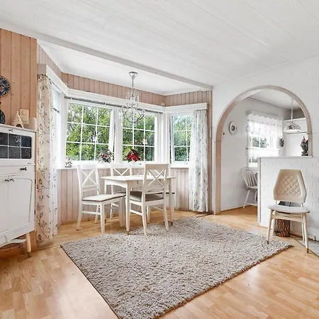 Reinebringen Holiday home *